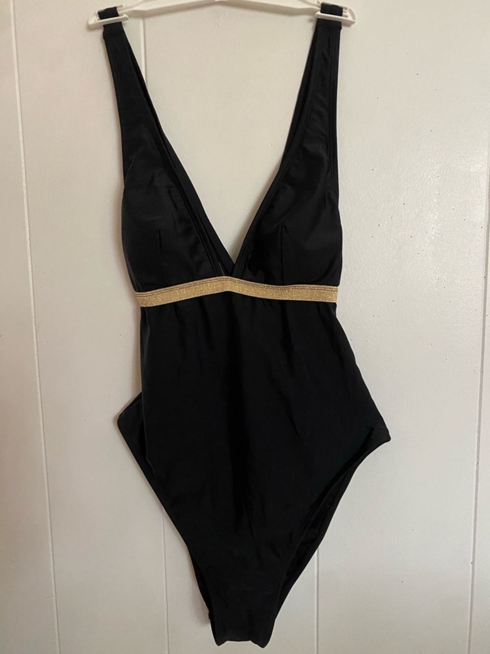 Cupshe Black One-Piece Swimsuit with Gold Waist Accent